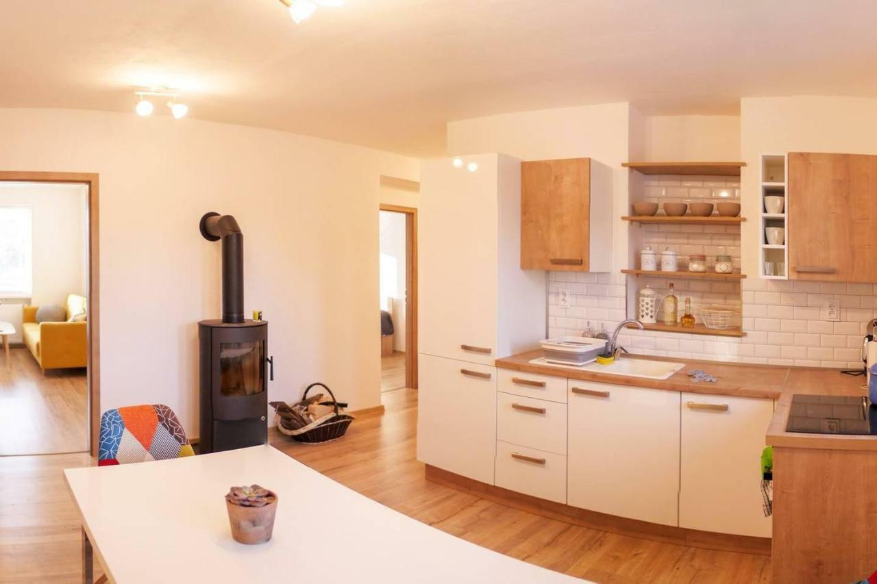 2 Bedroom Flat In The Heart Of Liptovský Mikuláš Buitenkant foto
